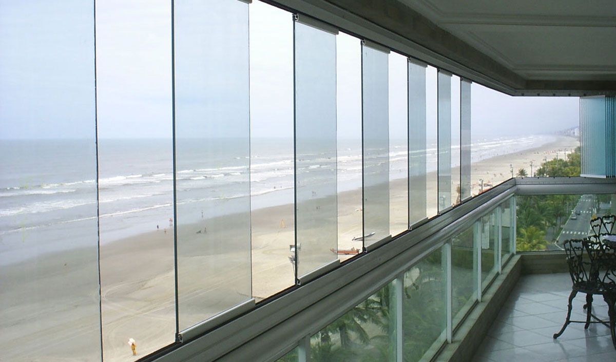 نصب و اجرای شیشه بالکن در گیلان